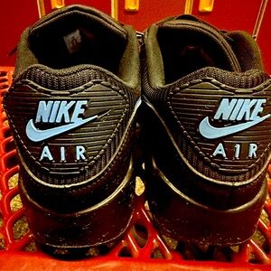 Nike Air Max. Mens size 13. $75